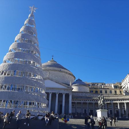 La Casa Di Francesca Hotel Napoli Bagian luar foto