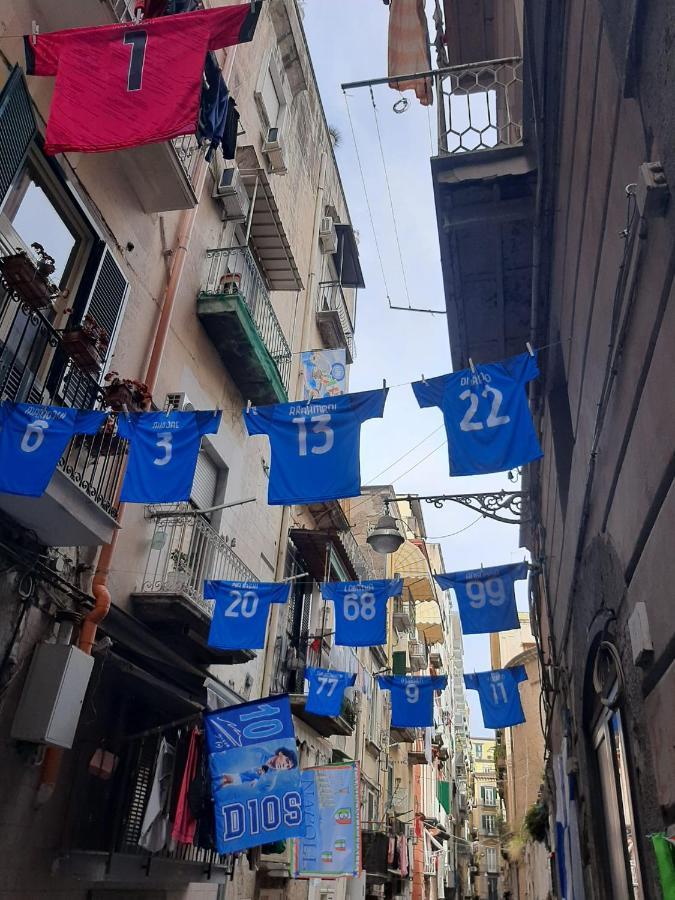 La Casa Di Francesca Hotel Napoli Bagian luar foto